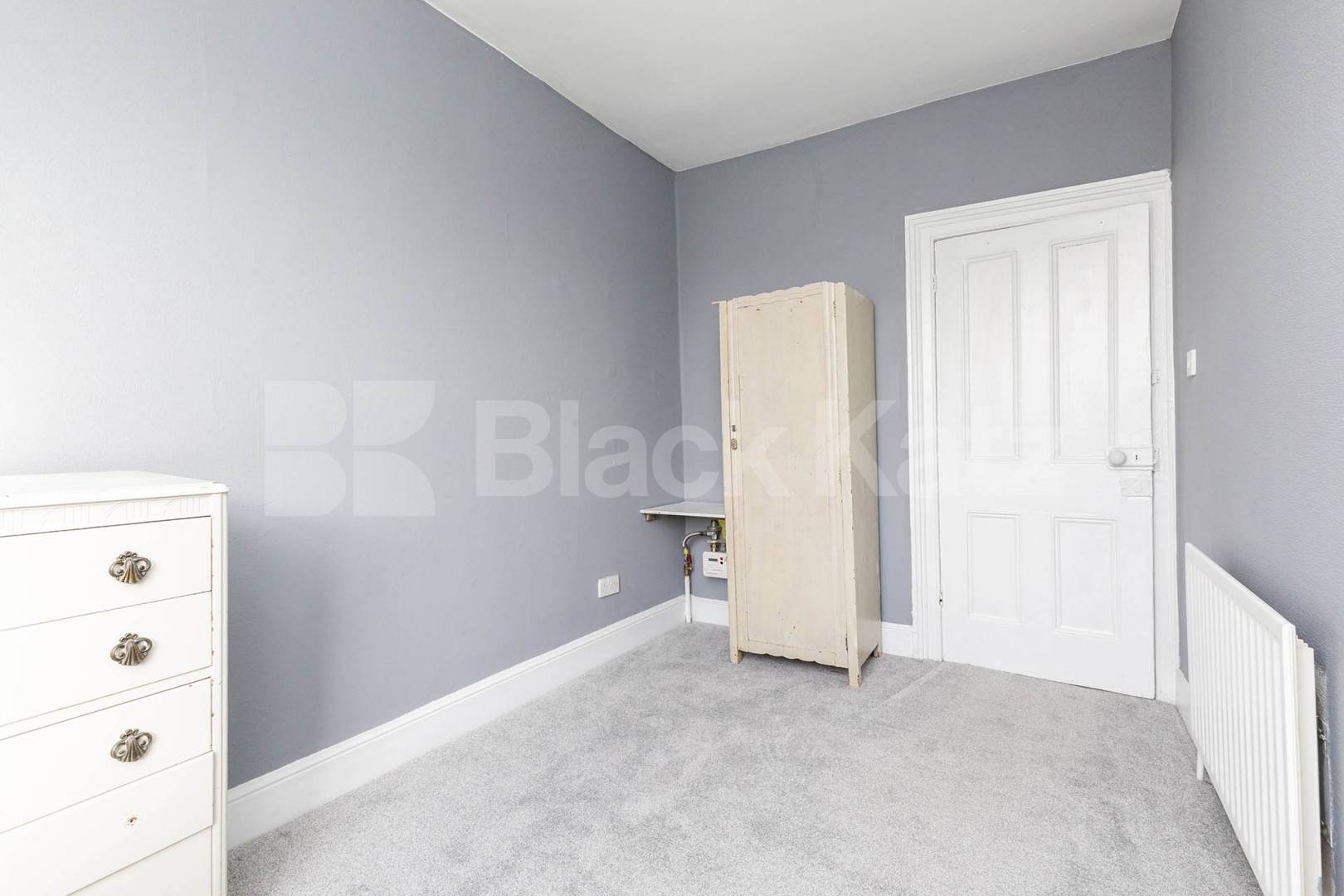 Two double bedrooms spacious lounge located within minutes from Ladbroke Grove Ladbroke Grove, Ladbroke Grove 